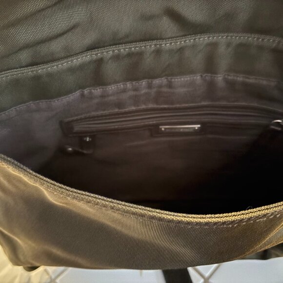 Men's 3-pocket Messenger Bag Banana Republic - Picture 6 of 6